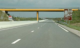 a29.lanchy.d6jr.jpg (12965 octets)